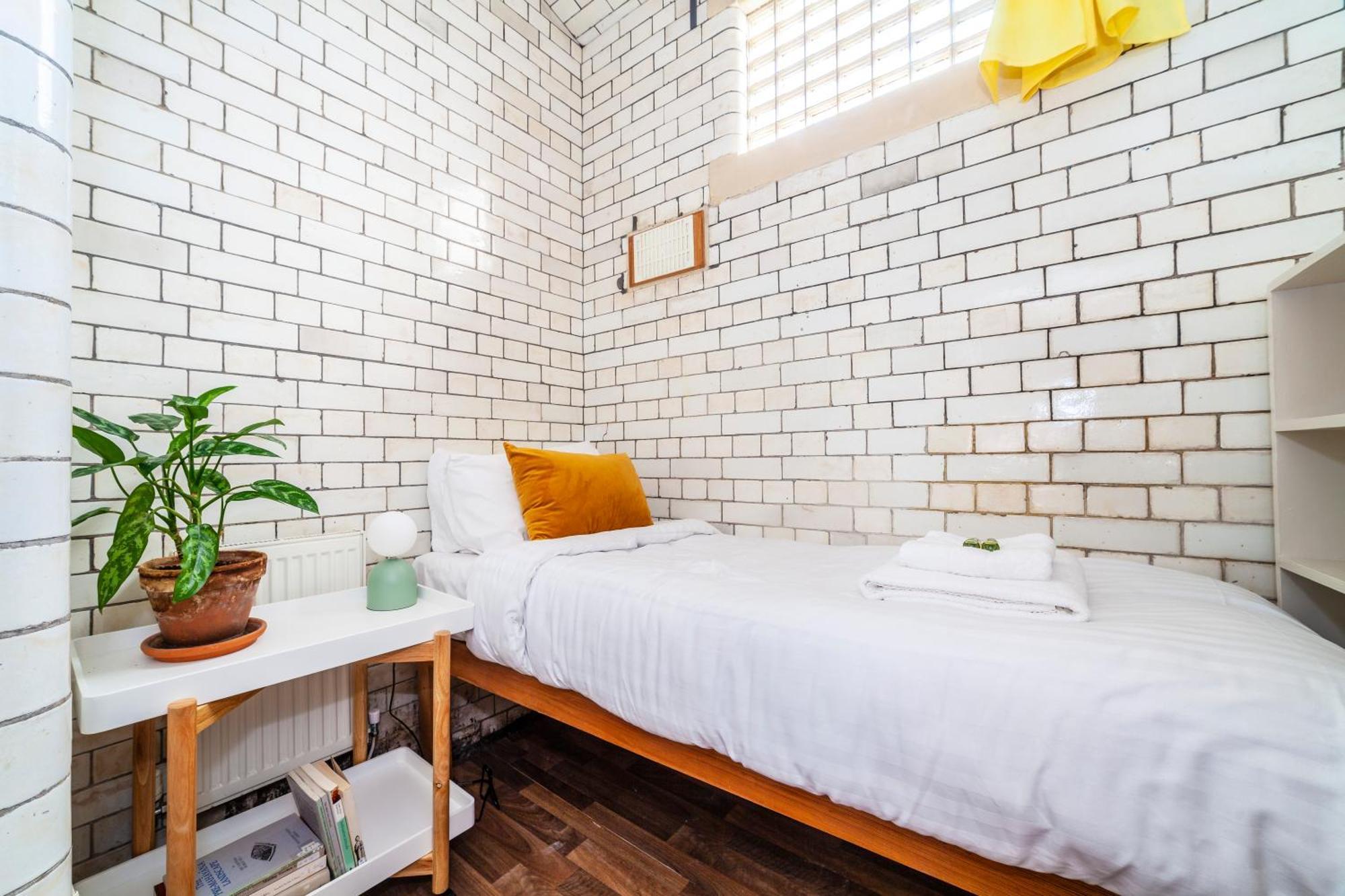 Lotus Guesthouse 런던 외부 사진