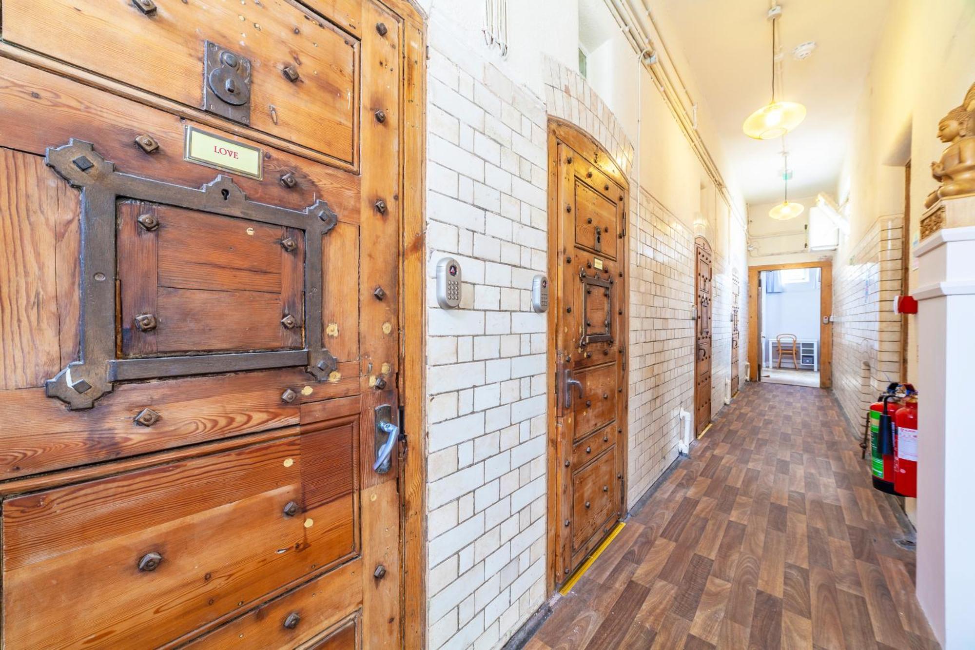 Lotus Guesthouse 런던 외부 사진